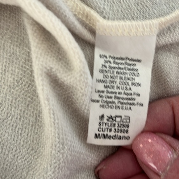 Hem & Thread Women’s Cream and Navy Blue Hoodie Size Medium NWT - Picture 9 of 9